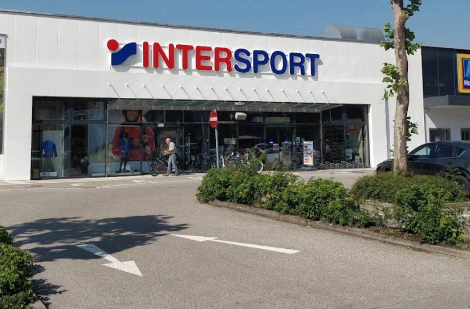 INTERSPORT Urfahr Außenbereich